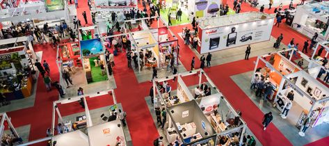 Trade shows aren't everyone's favorite, but maybe that's because they are becoming stale. Try this method to do trade shows your way. Digital Conference, Interior Design Exhibition, Trade Show Giveaways, Trade Show Display, Online Event, Interior Architect, Latest Gadgets, Global Economy, Design Thinking