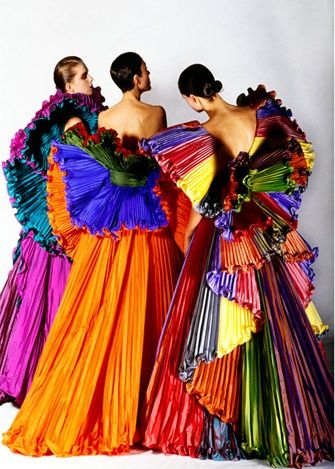 colourful dresses Roberto Capucci, Three Women, Rainbow Bright, Live Colorfully, Vintage Vogue, Fashion Plates, World Of Color, Color Of Life, Colourful Fabrics