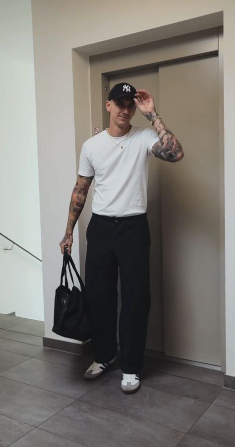 90s Male Fashion Hip Hop, Minimalist Fashion Men Summer, Men’s Night Club Outfit, White Pants Outfit Men, Minimalist Fashion Men, Classy Outfits Men, Mens Casual Outfits Summer, Mens Trendy Outfits, Street Style Outfits Men