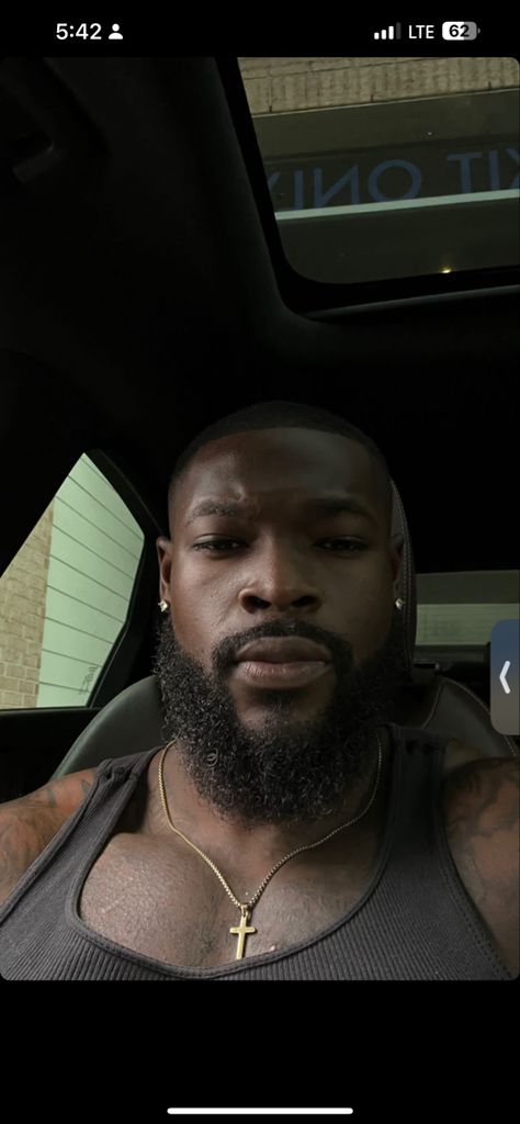 Black Men Goatee, Dark Skin Black Man, Older Black Male, Handsome Dark Skin Men, Black Man Selfie, Black Bodyguard, Buff Black Men, Black Men With Tattoos, Beard Black Men