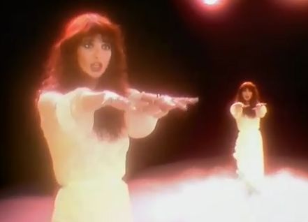 Kate Bush Wuthering Heights, Hounds Of Love, 80s Theme Party, Queen Kate, Kate Bush, Wuthering Heights, Stage Makeup, Melodrama, Music Blog