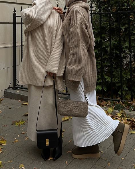 fall inspo🥀🤎🍂 autumn outfit, birkenstocks, autumn vibes, modest fashion, hijab outfit, modesty, uggs Hijabi Rainy Day Outfit, Modest Outfits Winter, Knit Set Outfit, Hijab Fall Outfits, Fall Modest Outfits, Islamic Journal, Modest Winter Outfits, Pinterest Fits, Outfits Muslim