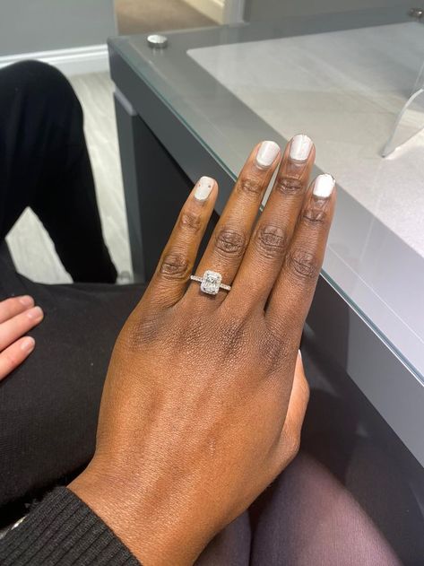 Black Woman Wedding Ring Aesthetic, Engagement Rings On Black Women Hand, Wedding Ring Black Women Hand, Black Women Wedding Rings, Rings Engagement Black Women, Black Woman Engagement Ring, Black Women Engagement Rings, Engagement Ring On Black Woman Hand, Engagement Rings On Black Women