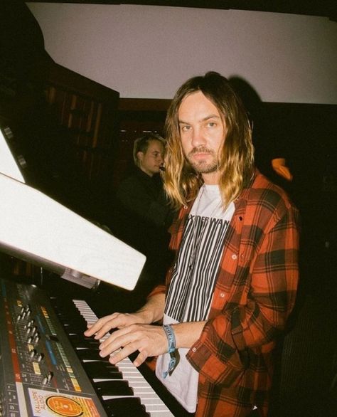 Tame Impala Kevin Parker, Kevin Parker Aesthetic, Kevin Parker, Parker Outfit, Music Pics, Tame Impala, Home Studio Music, Music Aesthetic, Music Memes