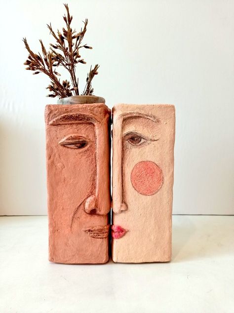 from milk boxes to vases by paper mache Papier Mache Decor, Paper Mashe Ideas, Paper Mache Vases Diy, Paper Mache Wall Decor, Paper Mache Crafts Home Decor, Papier Mache Vase, Paper Mache Sculpture Diy, Paper Mache Projects Ideas, Paper Mache Sculpture Ideas