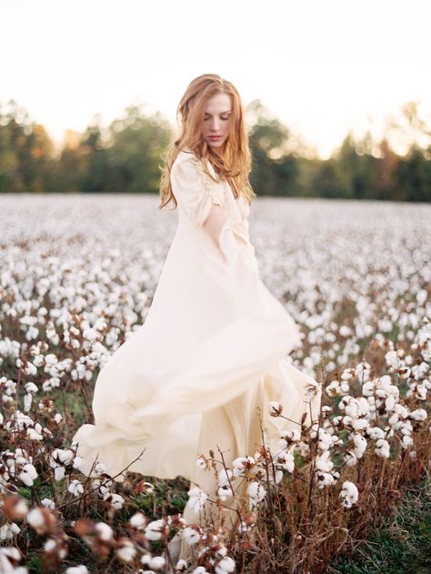 Bride in Cotton Fields | photography by http://www.michaelandcarina.com/ Cotton Field Photoshoot, Field Wedding Photography, Cotton Field Photography, Fields Photoshoot, Unseelie Court, Southern Virginia, Magic Photo, Field Wedding, Elegant Wedding Inspiration