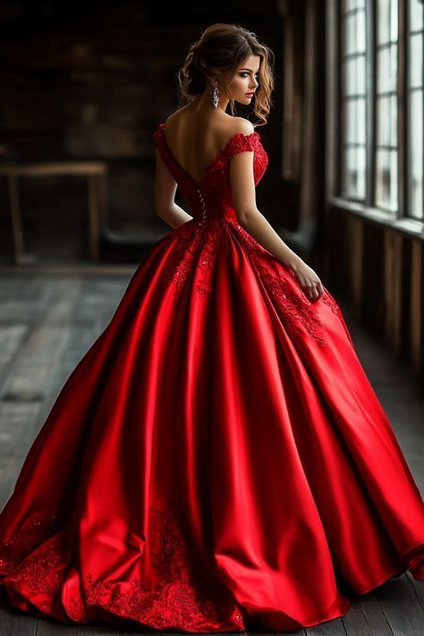 Red Ball Gown Aesthetic, Social Art, Henna Tattoos, Henna Artist, Henna Art, Gorgeous Gowns, Art Therapy, Art Project, Professional Photographer