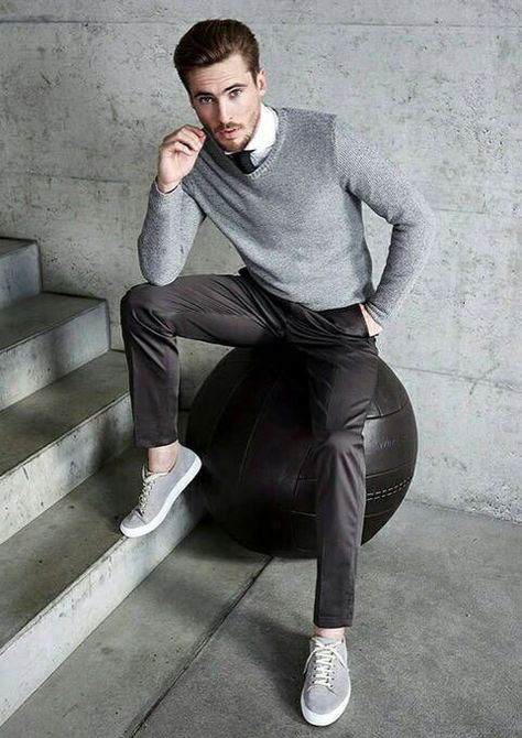 Grey Sneakers Outfit Men, Grey Shoes Outfit Men, Grey Outfit Men, Gray Shoes Outfit, Grey Sneakers Outfit, Outfit Grey, Sneakers Outfit Men, Business Casual Fall, 2016 Menswear