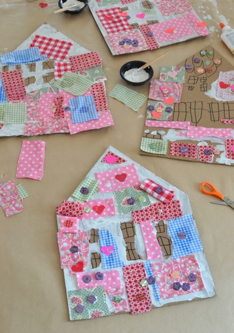 Children make patchwork houses from cardboard and fabric scraps. House Art For Kids, Art Activity, House Art, Cardboard Crafts, Process Art, Preschool Art, Classroom Themes, Crazy Quilts, Toddler Crafts