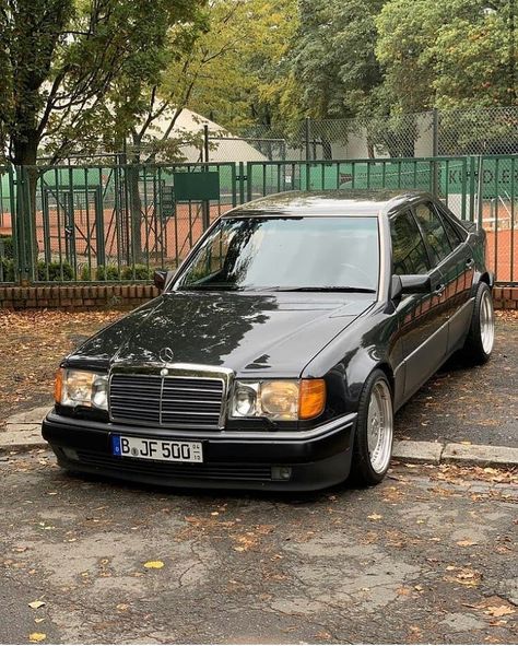 W140 Mercedes, W124 E500, Mercedes 124, Mercedes Classic, Mercedes Brabus, Black Mercedes, Old Mercedes, Mercedes Benz 190e, Mercedes 190