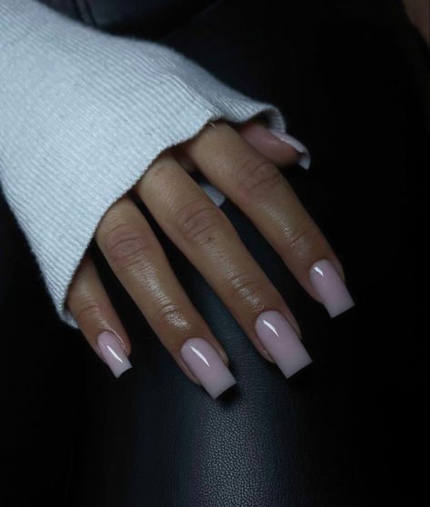 Clean Square Nails, Summer Nails 2024 Square, Plain Square Acrylic Nails, Straight Square Nails, Light Pink Square Nails, Solid Color Acrylic Nails, Neutral Nails Acrylic, Champagne Nails, Kylie Nails