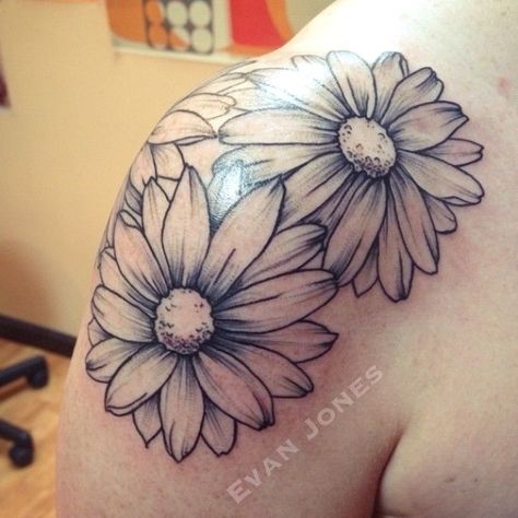 Daisy Shoulder Cap Tattoo, April Birthday Tattoo Ideas, Daisy Outline, Birthday Tattoo Ideas, Sunflower Tattoo Thigh, Wildflowers Tattoo, Shoulder Cap Tattoo, Sunflower Tattoo Sleeve, Sunflower Tattoo Shoulder