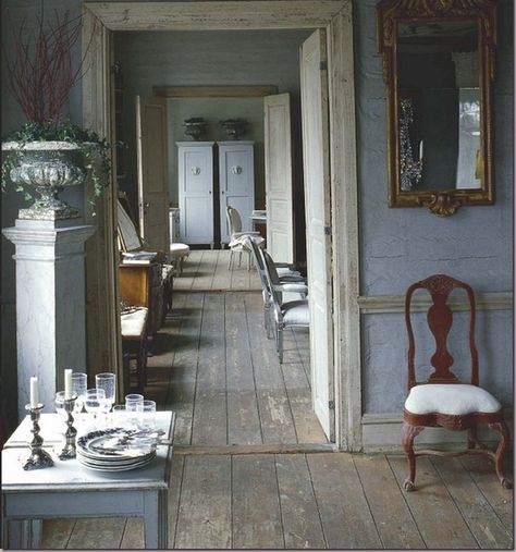 Junk Furniture, Renovation Parquet, Gustavian Interiors, Swedish Gustavian Style, Swedish Interiors, Vibeke Design, Swedish Decor, Swedish Furniture, Gustavian Style