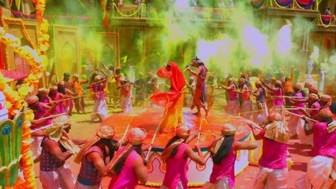 Lathmar Holi, Holi Dance, Holi Pics, Krishna Holi, Srimati Radharani, Radha Krishna Holi, Holi Special, Radha Painting, Radha Krishna Wallpaper