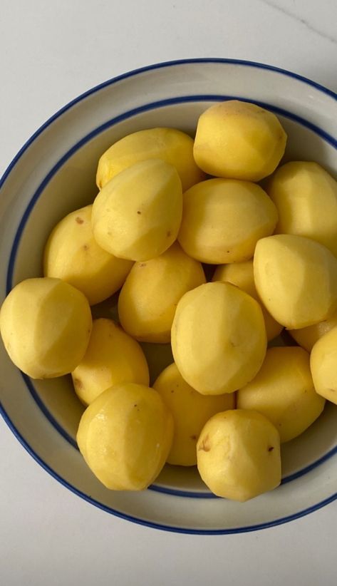 Potatoes Aesthetic, Vegetables Photography, Organic Cooking, Cute Potato, Cooking At Home, Yellow Bow, Aesthetic Moodboard, Home Inspo, Peeling Potatoes