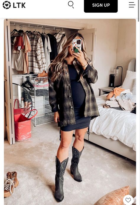 Maternity Country Concert Outfit, Concert Outfits Winter, Country Concert Outfit Winter, Bump Outfits, Concert Outfit Winter, Luke Combs, Country Concert Outfit, Country Concerts, Country Concert