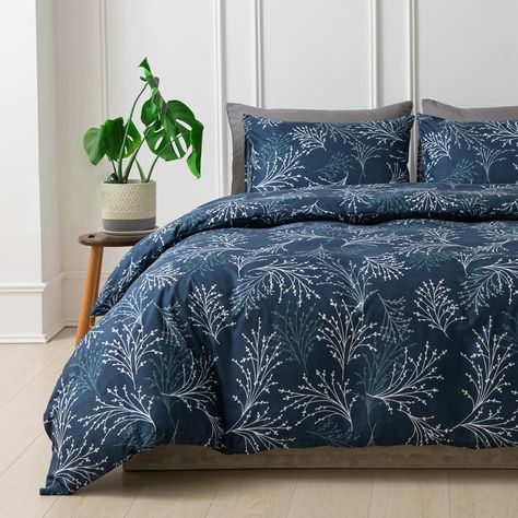 PRICES MAY VARY. Stylish Botanical Pattern -Featuring branches pattern in calming colors, this farmhouse comforter set offers a simple yet aesthetic style, easily refreshing the look in your bedroom. The traditional garden-inspired design is perfect for the master suite or guest room Soft & Cozy -Made of premium microfiber, this floral duvet cover set is breathable, lightweight and comfortable, which will provide you with extra and unpredictable comfort and the best sleep ever The pre-wash metho Farmhouse Comforter, Single Bedding Sets, Botanical Bedding, King Duvet Set, Super King Duvet Covers, Blue Bedroom Decor, Duvet Cover King, King Size Duvet Covers, King Duvet Cover Sets