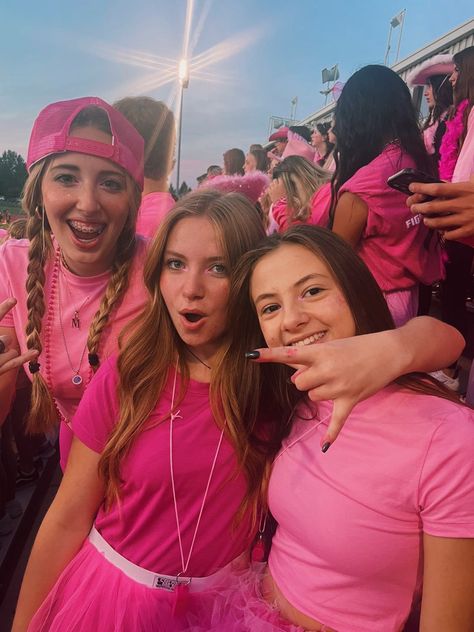 Pink Out Aesthetic Football, Pinkout Football Game, Pink Out Theme Football Game, Pink Out Football Game Outfits, Fnl Outfits, Pink Out Football Game, Preppy Family, Abc Party Costumes, School Spirit Days