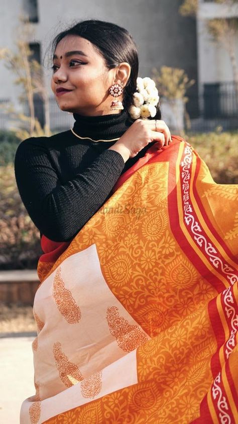 Bengali Style Saree, Saree Draping Ideas, Style Saree Draping, Turtle Neck Blouse, Cotton Saree Blouse Designs, Black Turtle Neck, Best Blouse Designs, Full Sleeve Blouse, Indian Saree Blouses Designs