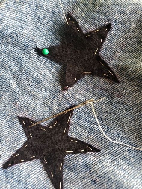 Star Patched Jeans, Sew Stars On Jeans, How To Sew A Star On Jeans, Things To Sew On Jeans, Star Patches On Jeans, How To Sew Stars On Jeans, Embroidered Jeans Stars, Star Pants Diy, Sewing Stars On Jeans