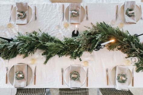 In Need of a Hostess Gift? These 14 Options Never Let Us Down Garland Table Runner Christmas, Modern Christmas Table, Garland Table Runner, Leyland Cypress, California Christmas, Table Runner Christmas, Christmas Table Setting, Holiday Dinner Party, Table Setting Inspiration