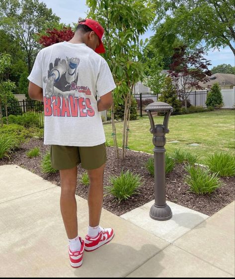 Vintage Outfits Shorts, Outfit Zapatos Rojos, Teenage Black Boys, Jordan 1 Low Outfit, Black Teens Fashion, Outfits For Teenage Guys, Jordan 1 High Outfit, Tuff Fits, Jordan 1 Outfit