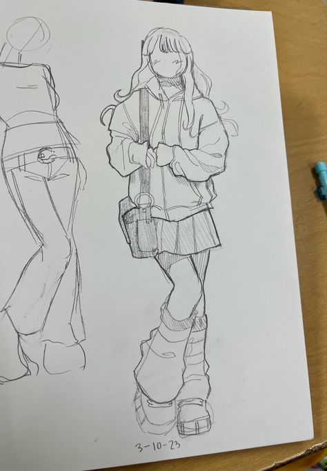 Outfit Ideas For Sketches, Drawing Aesthetic Outfits, Inspo Art Sketchbooks, Drawing Inspo Clothes, Semi Realism Full Body Sketch, Sketch Book Poses, Fashion Outfit Sketches Art, Oversized Sweater Drawing Reference, Base Poses 2 People