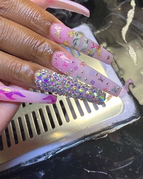 Xxl Acrylic Nails, Tadiorx 🦋, Nails Gems, 21st Birthday Nails, Unghie Sfumate, Nails 2018, Drip Nails, Exotic Nails, Long Acrylic Nails Coffin