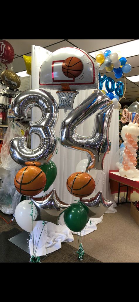 Senior Night basketball Balloons Senior Basketball Decorations, Basketball Senior Night Ideas Boys, Senior Night For Basketball, 8th Grade Night Basketball Posters, Senior Night Girls Basketball, Senior Night Boards Basketball, Basketball Senior Night Table Ideas, Girls Basketball Senior Night Ideas, Senior Balloons