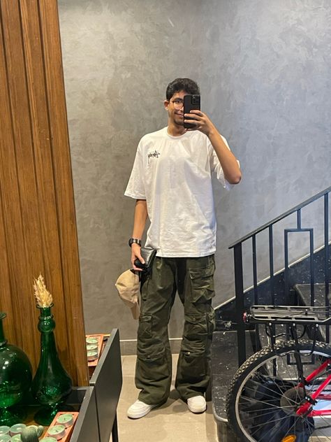 aesthetic military y2k pants outfit skinny Army Green Cargo Pants Outfit Men, Y2k Pants Outfit, Army Green Cargo Pants Outfit, Green Cargo Pants Outfit Men, Green Cargo Pants Outfit, Cargo Pants Outfit Men, Military Cargo Pants, Pants Outfit Men, Military Pants