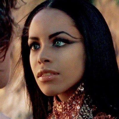 Aya 𑁥౿ on Twitter: "black vampires do it the best sorry https://t.co/CpX8XqcFQX" / Twitter Black Vampires, Black Vampire, Queen Of The Damned, Aaliyah Haughton, The Vampire Chronicles, Female Vampire, Vampire Art, Interview With The Vampire, Smart Auto