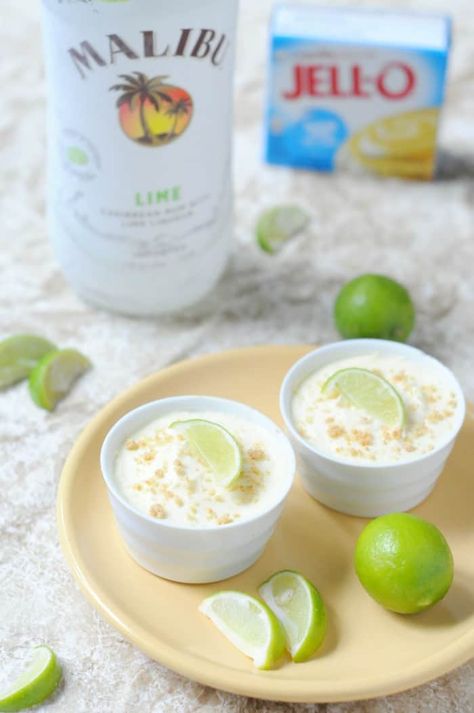 Key Lime Pie Pudding Shots from Biscuits and Burlap Summer Pudding Shots, Rum Pudding, Pudding Shooters, Pudding Shot Recipes, Jello Pudding Shots, Alcoholic Desserts, Pudding Shots, Jello Shot Recipes, Boozy Desserts