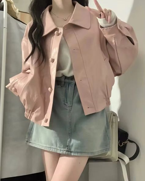 Yay or nay? Pink leather jacket💗 Pink Leather Jacket Outfit Aesthetic, Pink Biker Jacket Outfit, Pink Jacket Outfit Aesthetic, Pink Leather Jacket Outfit, Pink Jacket Outfit, Pink Biker Jacket, Biker Jacket Outfit, Jacket Outfit Women, Pink Leather Jacket