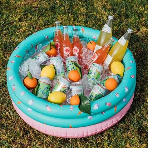 Tropisk Fest, 4de Verjaardag, Pool Party Food, Backyard Birthday Parties, Fest Temaer, Drink Cooler, Beach Birthday Party, Backyard Birthday, Fiesta Tropical