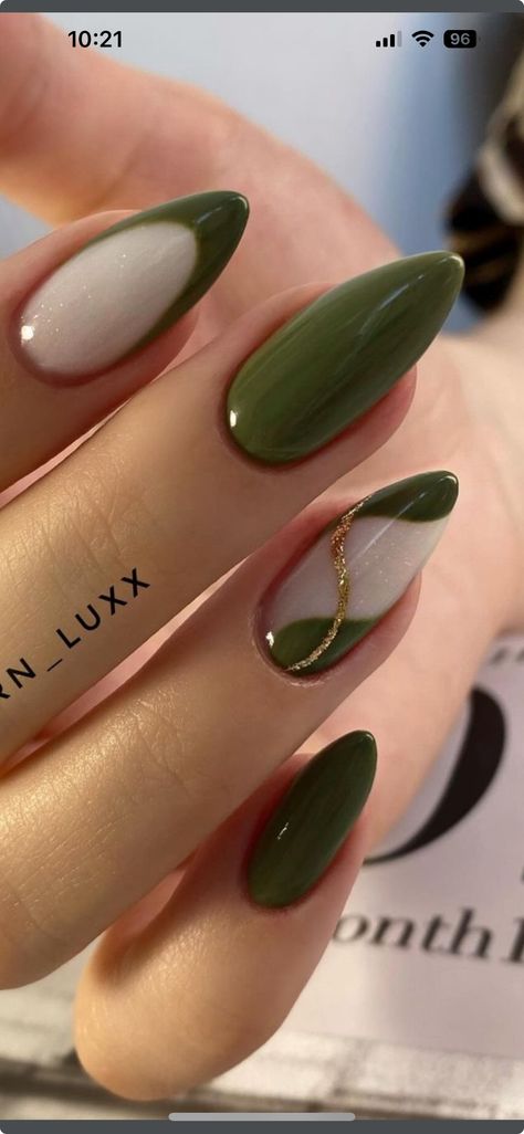 Nails Inspo Green, Forest Green Nail Designs, ليلو وستيتش, Fancy Nails Designs, Casual Nails, Nails Gel, Heart Nails, Chic Nails, Fancy Nails