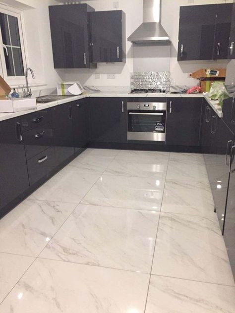 Marble Tile Kitchen, Marble Floor Kitchen, Marble Flooring Design, Tile Floor Living Room, White Marble Floor, Living Room Tiles, Floor Tile Design, Marble Tile Floor, Marble Flooring