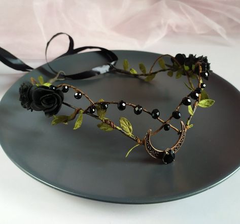 Gothic Tiara Wedding, Witchy Wedding Tiara, Wedding Crown Goth, Gothic Crown Headpiece For Fantasy Events, Black Moon Flower Crown, Black Tiara, Witch Wedding, Pagan Wedding, Fairy Crown