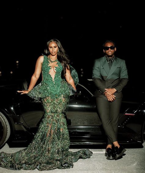 Prom Colors For Couples, Prom Outfits For Couples, Couple Prom Outfits, Olive Green Prom Dress, Couple Prom, Emerald Green Prom Dress, Prom Photoshoot, Prom Inspo, Prom Poses