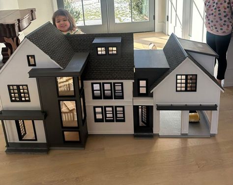 Casitas Aesthetic, Paper Makeup, Dollhouse Renovation, Reading Corners, Respect Quotes, Tiny Hands, House Restoration, Barndominium Floor Plans, Doll House Plans