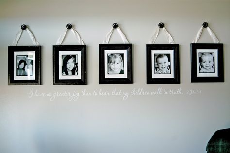 nannygoat: balancing a big room and filling an empty wall Grandchildren Bedroom, Hall Pictures, Grandkids Room, Long Hall, Photo Wall Display, Big Room, Family Frames, Wall Frames, Family Wall