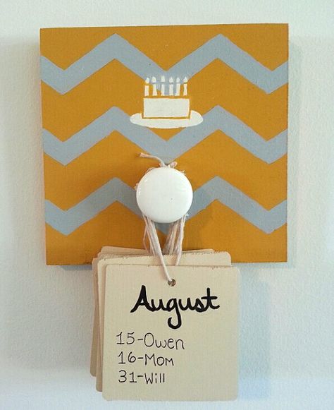 Mops Crafts, Koti Diy, Birthday Display, Birthday Calendar, Birthday Board, Craft Night, Crafty Craft, Craft Time, Diy Projects To Try