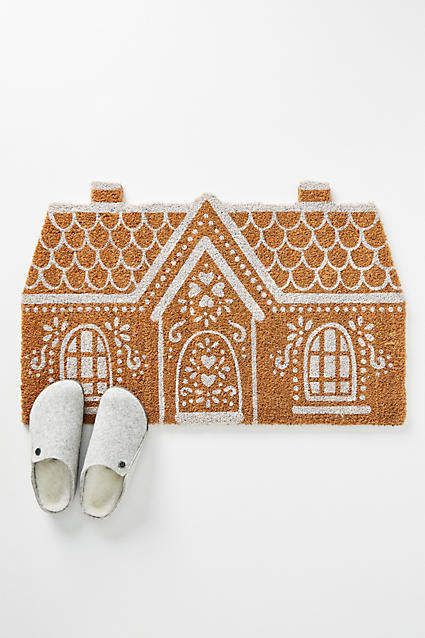 Anthropologie Gingerbread House Doormat - So cute! White Christmas Style - Anthropologie Christmas #anthropologie #anthropologiechristmas #ornaments #ad #christmasdoordecor #doormat #gingerbreadhouse #whitechristmas #whitechristmasdecor Christmas Wishlist For Teens, Minimalist Holiday Decor, Anthropologie Christmas, Anthropologie Holiday, Christmas Doormat, Merry Little Christmas, Decoration Christmas, Ideas Christmas, Holly Jolly