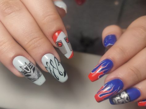 Я устала, пока мне это рисовали Optimus Prime Nails, Transformers Nail Art, Transformers Nails, Transformers Makeup, Transformers Outfits, Optimus And Megatron, Badass Nails, Movie Nails, Transformers Funny