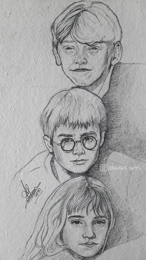 Art Sketches Harry Potter, Pencil Art Drawings Sketches Ideas Simple, Harry Potter Pencil Drawings, Golden Trio Drawing, Harry Potter Portrait Drawing, Harry Potter Sketch Ideas, Harry Potter Sketches Easy, Harry Potter Art Sketches, Harry Potter Drawings Sketches