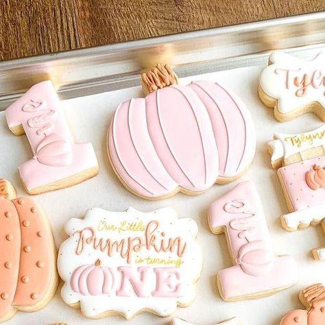 Pumpkin First Birthday Girl Cake, Pumpkin 1st Birthday Cookies, Pumpkin First Birthday Cookies, Pumpkin Themed First Birthday, Pumpkin Shaped Cookies, Pink Pumpkin Baby Shower, Fall First Birthday, Fall 1st Birthdays, Baby First Birthday Themes