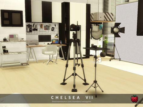 a photo studio . enjoy! Found in TSR Category 'Sims 4 Other Rooms' Sims 4 Photography, Studio Room Design, Living Room Sims 4, Mode Poses, Lotes The Sims 4, Photography Room, Sims 4 Kitchen, Boho Apartments, Mod Furniture