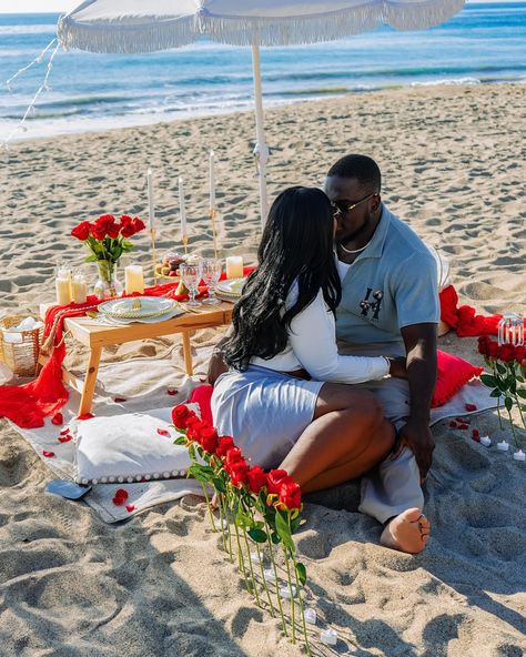 🌊✨ Turn your next date into a magical beachside escape with our Luxury Picnic service! 🥂🧺 Perfect for anniversaries, special occasions, or just because you deserve it! Book your unforgettable experience today. #BeachPicnic #RomanticEscape #LuxuryExperience” Picnic Date Ideas, Anniversary Picnic, Proposal Beach, Picnic Proposal, Red Picnic, Picnic Party Decorations, Beautiful Picnic, Picnic Planning, Luxury Picnic