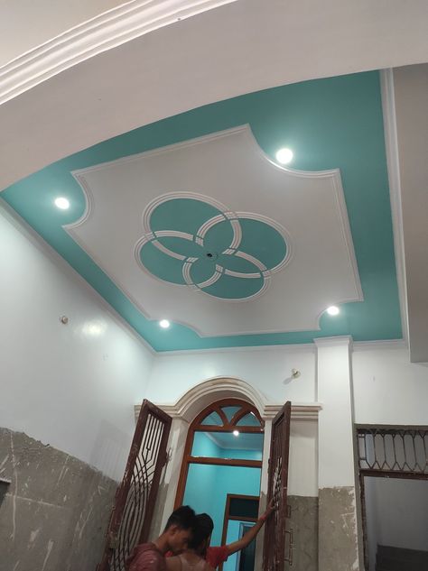 Pop design and paint ideas for ceiling Pop Color Design For Hall, Pop Wall Ceiling Design, Pop New Design Ceiling Hall, Celling Colour Paint Design, Pop Room Design Ceiling, Pop Painting Ideas For Hall, Indian Ceiling Design, House Pop Design For Hall Simple, Roof Painting Ideas Ceilings