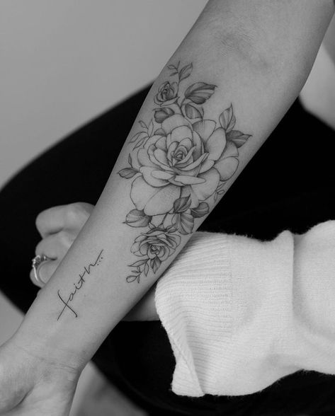 Script and florals by @sarabeaz Script Tattoo, Bee Tattoo, Tattoo Script, Maple Leaf Tattoo, Geometric Tattoo, Tattoos, Floral, Instagram