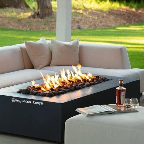 Create unforgettable moments around our outdoor fireplaces. Quality, trust and lasting memories come standard 😀 ☎️☎️‪+254 718 508996‬ #outdoorfireplaceinkenya #outdoorfireplaces #gasfireplacesinkenya #gas fireplaces #fukuzabaridi Contemporary Fire Pit, Natural Gas Fire Pit, Modern Fire Pit, Glass Fire Pit, Concrete Fire Pits, Gas Fire Pit, Propane Fire Pit, Gas Fire, Fire Features